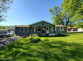 2352 E Winter Rd, Loganton, PA 17747