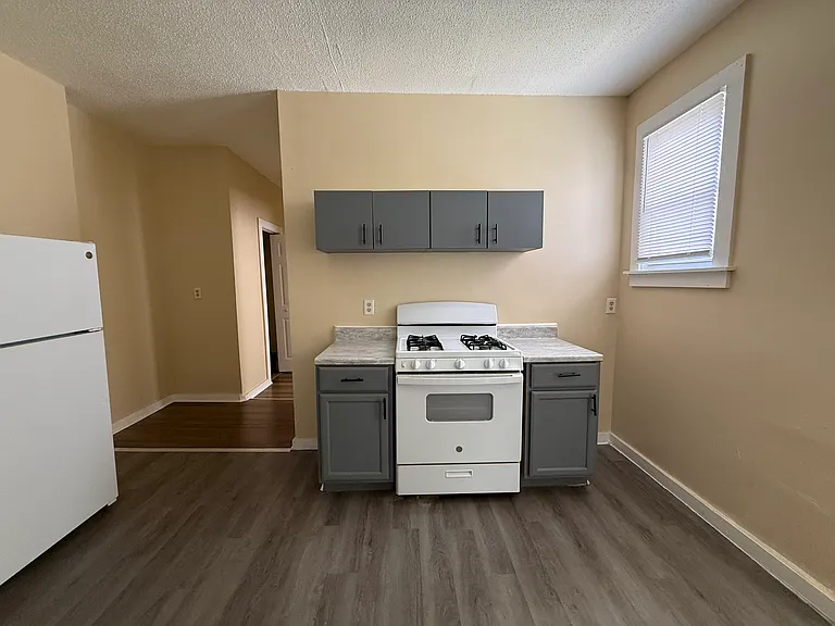 59 Derby Ave #2L-0 — Photo 2