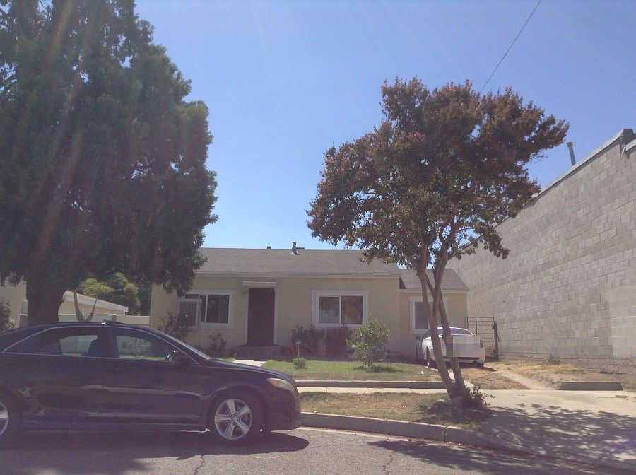 1st image of 2172 N Pico Ave