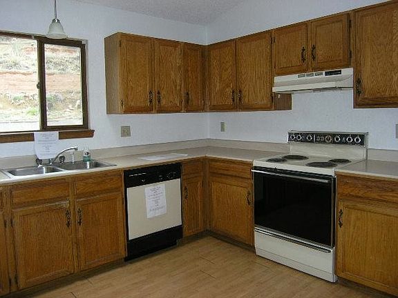 3rd image of 5835 E Old Farm Cir