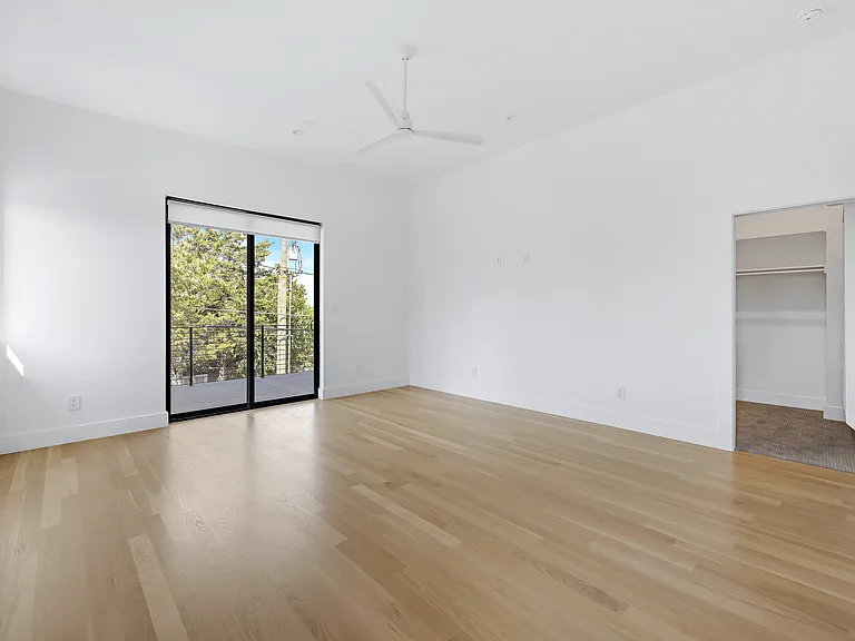 800 S Glasgow Dr — Photo 15