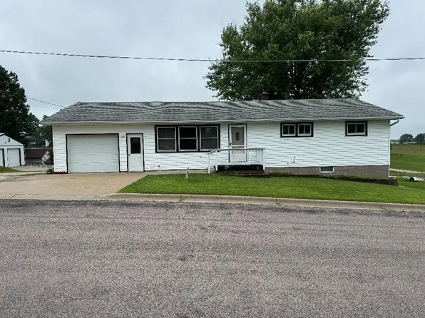 827 Kenyon St, Cashton, WI 54619