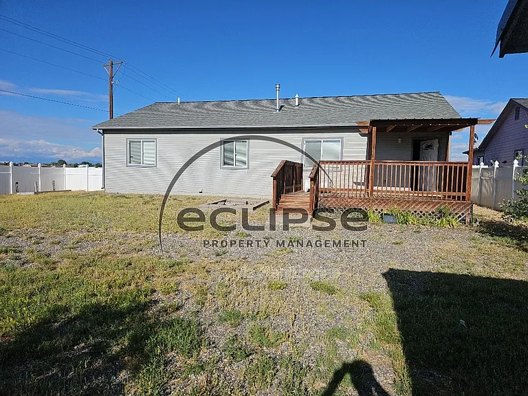 501 Foster Ave — Photo 24
