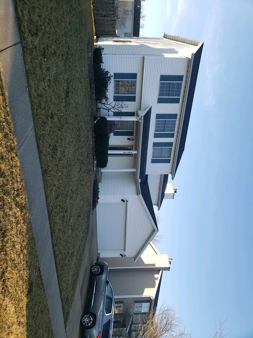 2813 Clearwater Ave photo 1