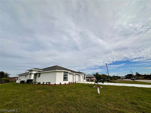 3rd image of 4810 Leonard Blvd S