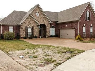 211 Chapel Ct S, Hendersonville, TN, 37075