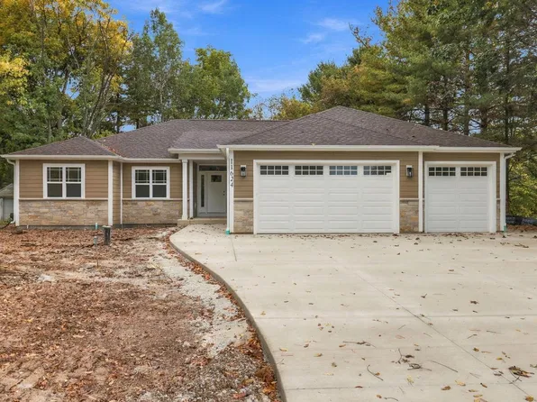 787 Grove TRAIL, Twin Lakes, WI 53181