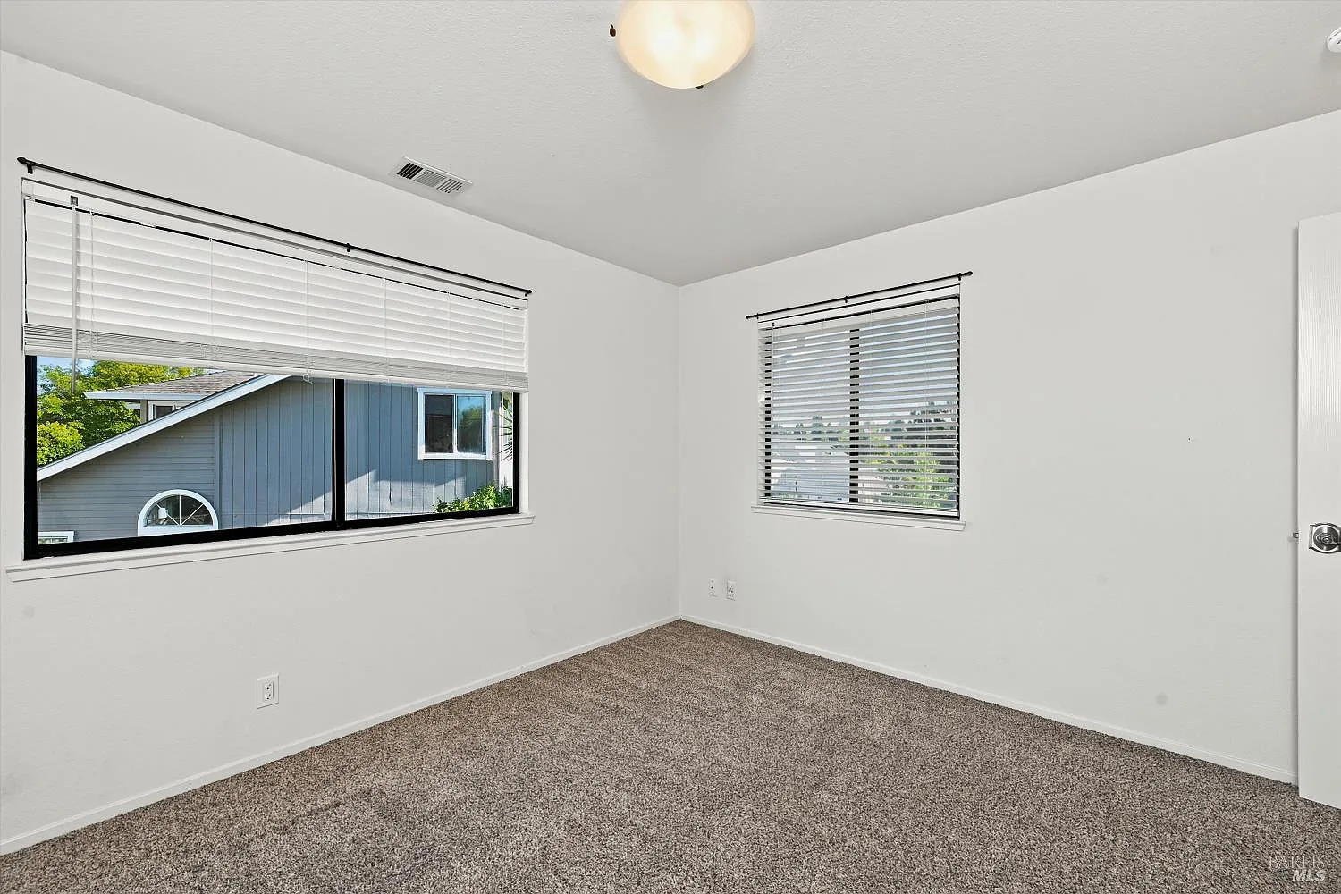7 Gilbert Court - Photo 11