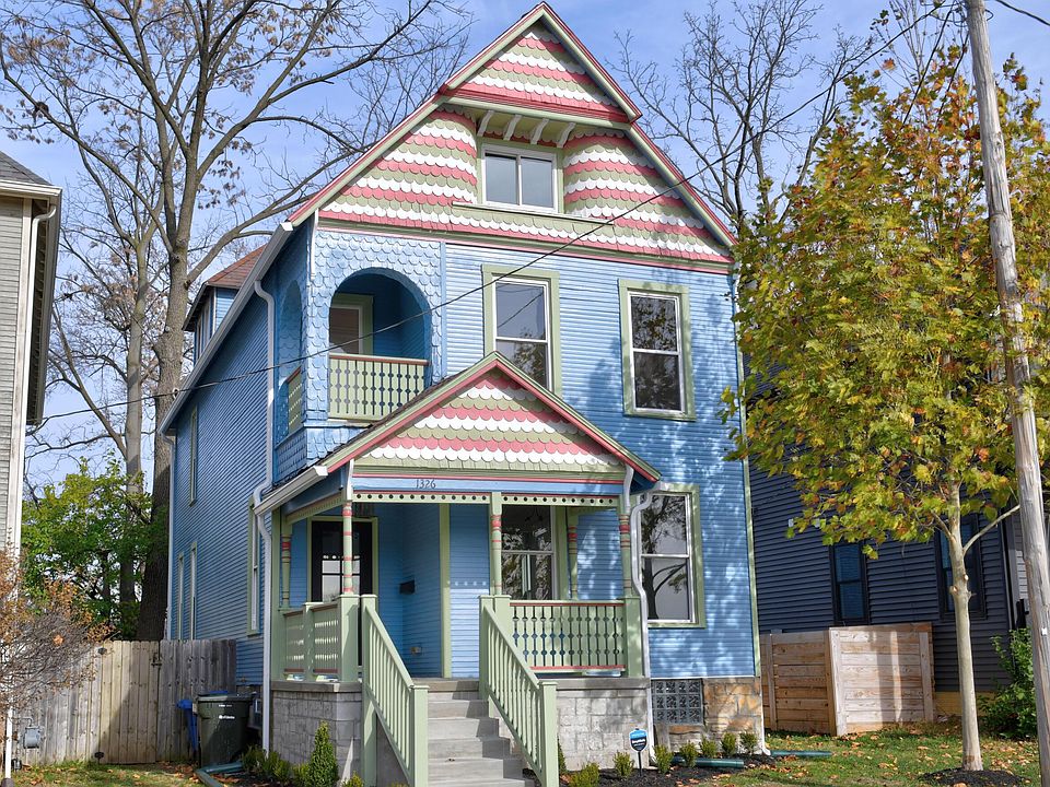 1st image of 1326 Oak St