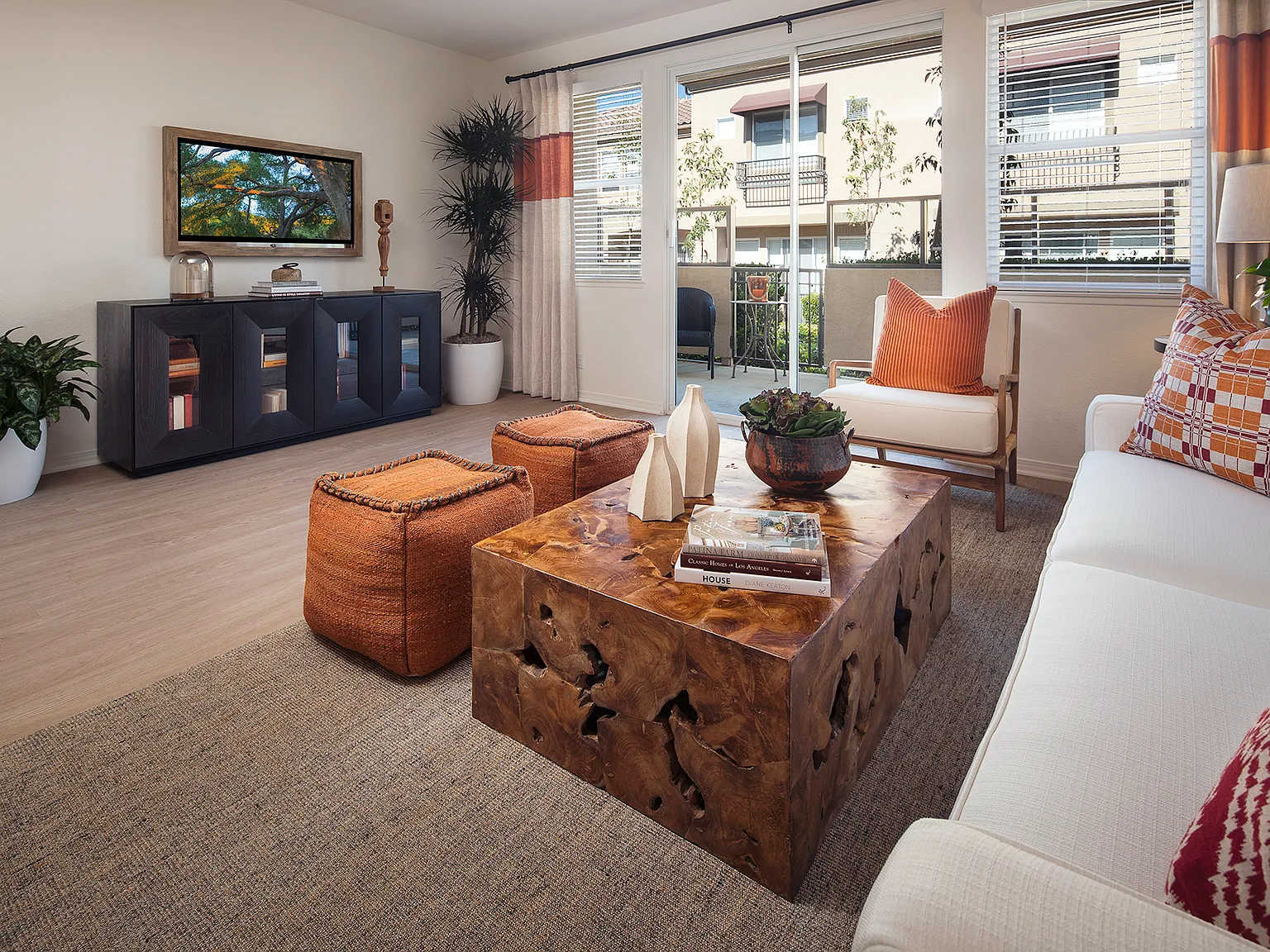 Shadow Oaks Apartment Homes — Photo 4
