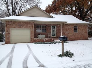 408 N 5th St, Gillett, AR 72055