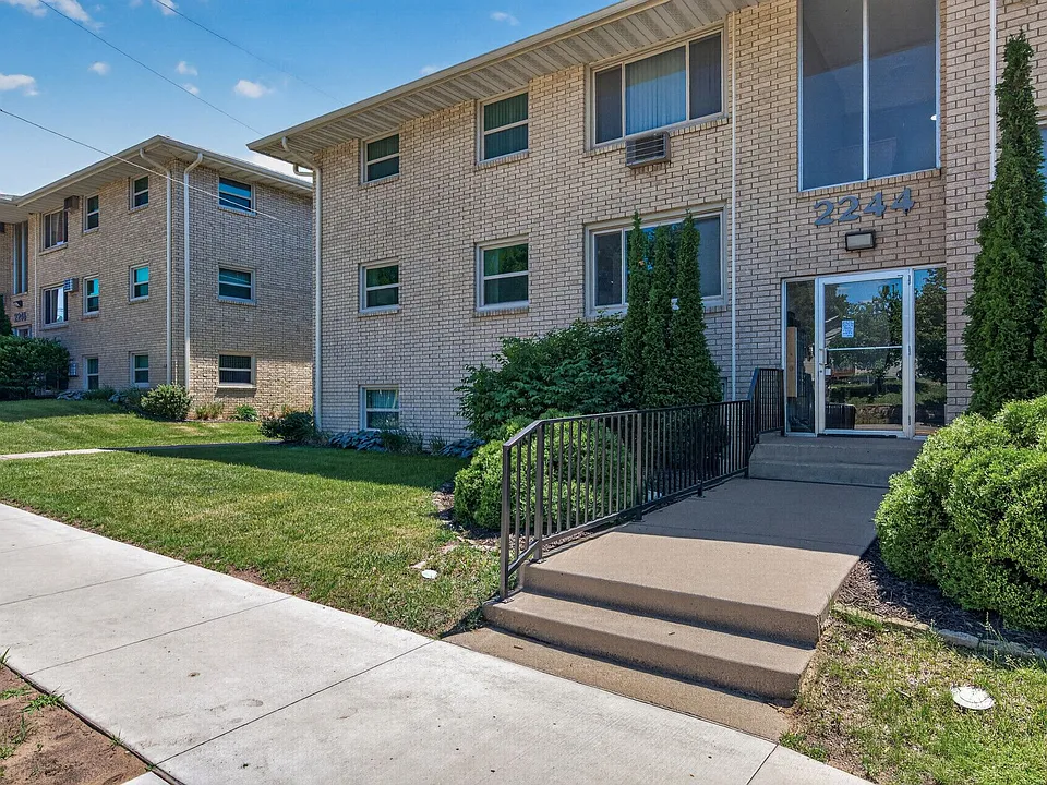 2M Apartments