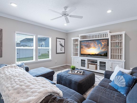 4th image of 3890 ARBOR MILL Circle