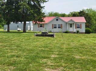 1815 Ashley Rd, Macomb, MO 65702