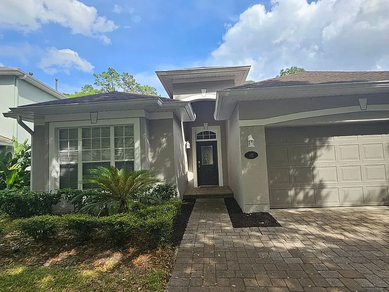 413 Victoria Hills Dr — Photo 1