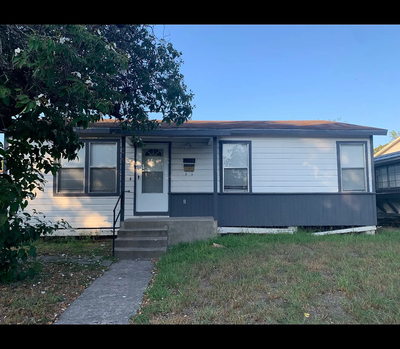 1706 Islla Dr — Photo 1