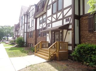 9437 S 86th Ct APT 1E, Hickory Hills, IL 60457