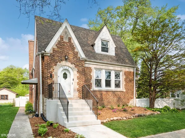 8112 Kostner Ave, Skokie, IL 60076