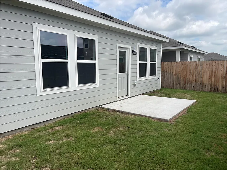 1259 Delta Crst — Photo 14