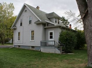 109 Lincoln Ave, Round Lake, IL
