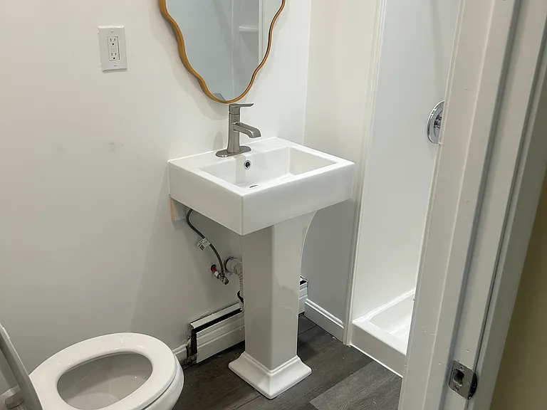 77 Willie St #1A — Photo 20