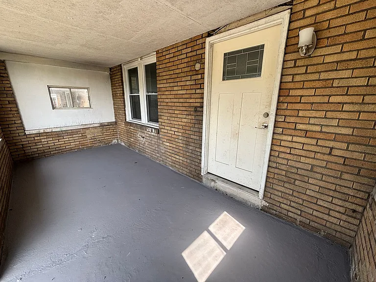 1409 Brookline Blvd — Photo 7
