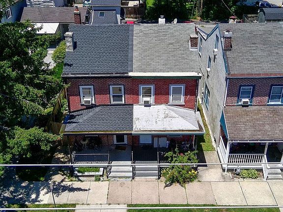 4th image of 521 E Barnard St