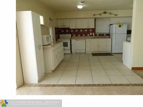 5th image of 2771 NE 2nd Ave
