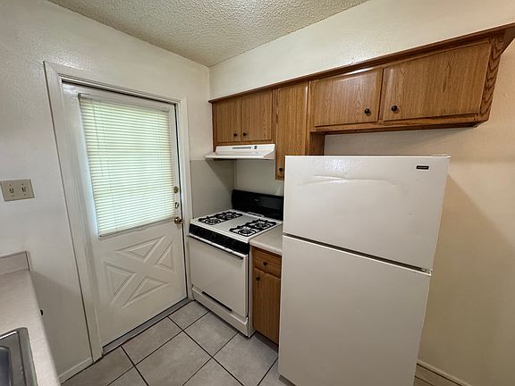 4th image of 623 Tarasco Dr #623