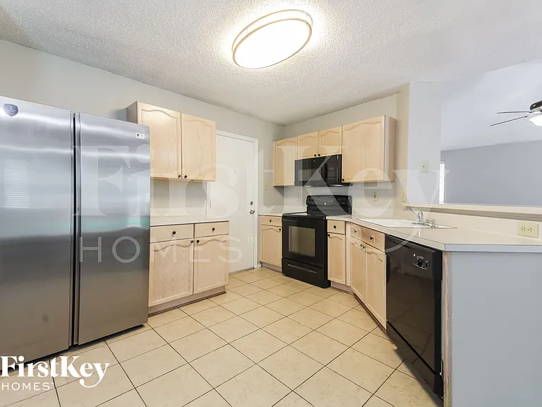 1733 Prescott Dr — Photo 10