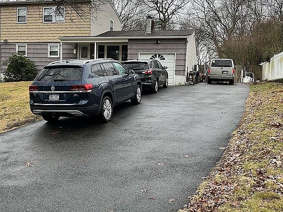 4th image of 42 Fisk Rd