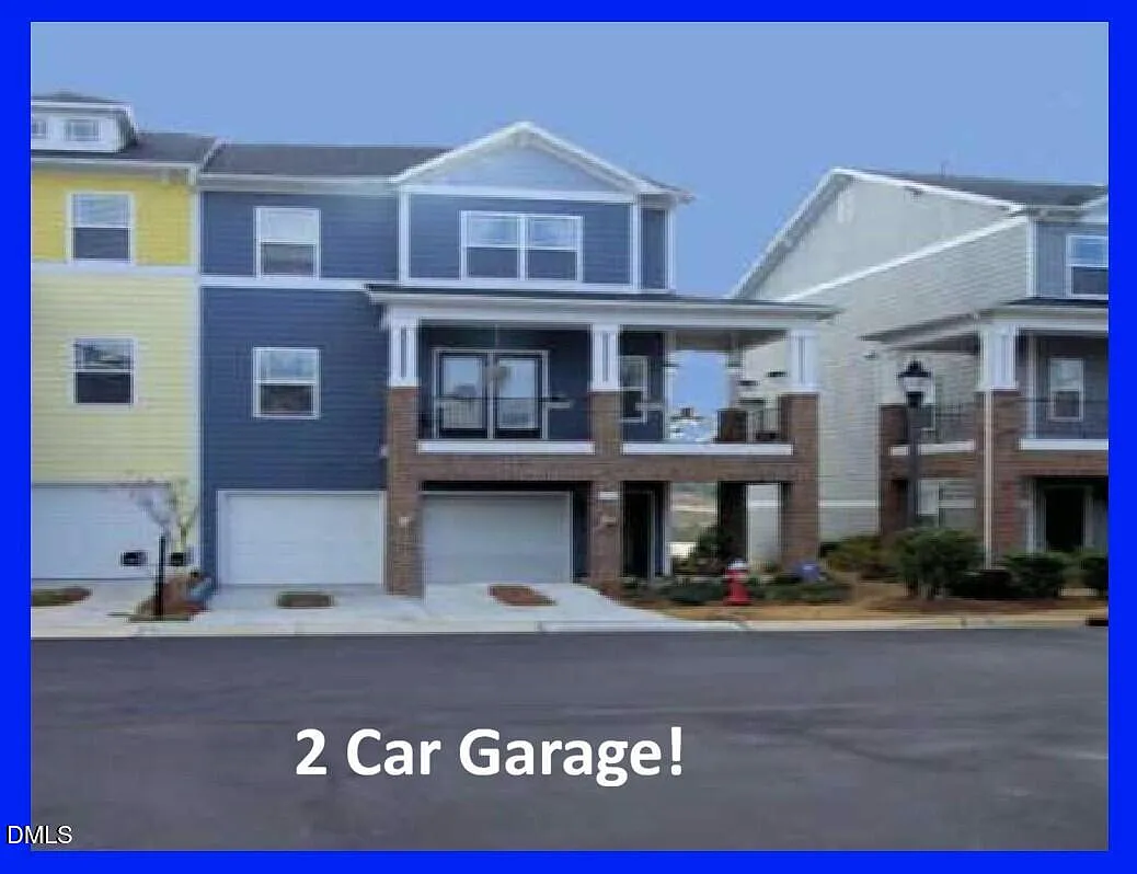 3 bed, 4.0 bath, 2648 sqft, $2,350 — Photo 2
