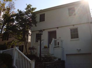 1102 Priscilla Ln, Cincinnati, OH 45208