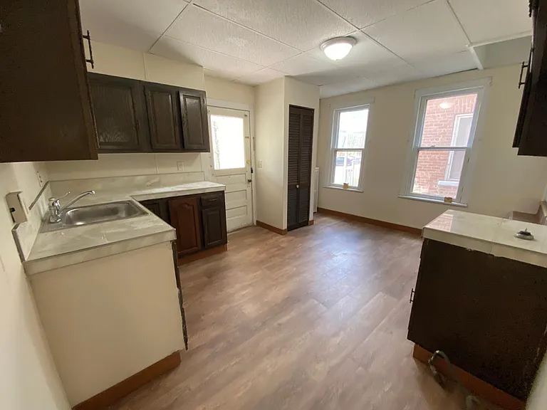 1627 Wyoming Ave — Photo 7