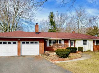 13 Wickatunk Rd, Manalapan, NJ 07726