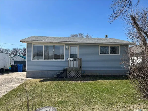826 Eva STREET, Estevan, SK S4A 1P3