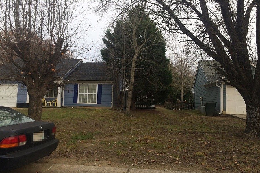 2nd image of 1536 Crestdale Rd
