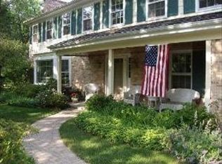 641 Timber Ln, Lake Forest, IL 60045