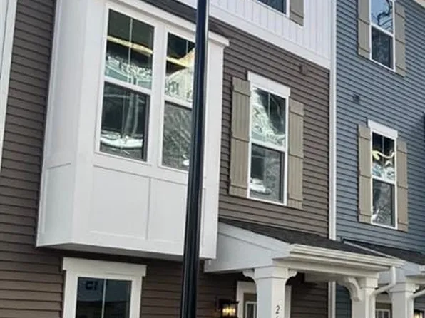 2680 E Azalea Garden Rd, Norfolk, VA 23513