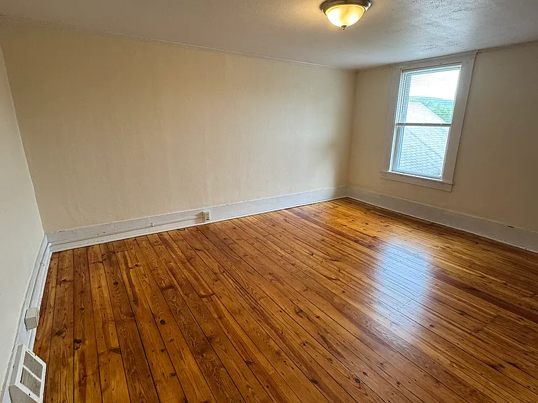 46 Old Amherst Rd #2 — Photo 7