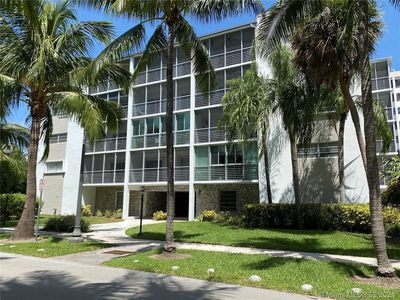 301 Sunrise Dr APT 3AE, Key Biscayne, FL, 33149