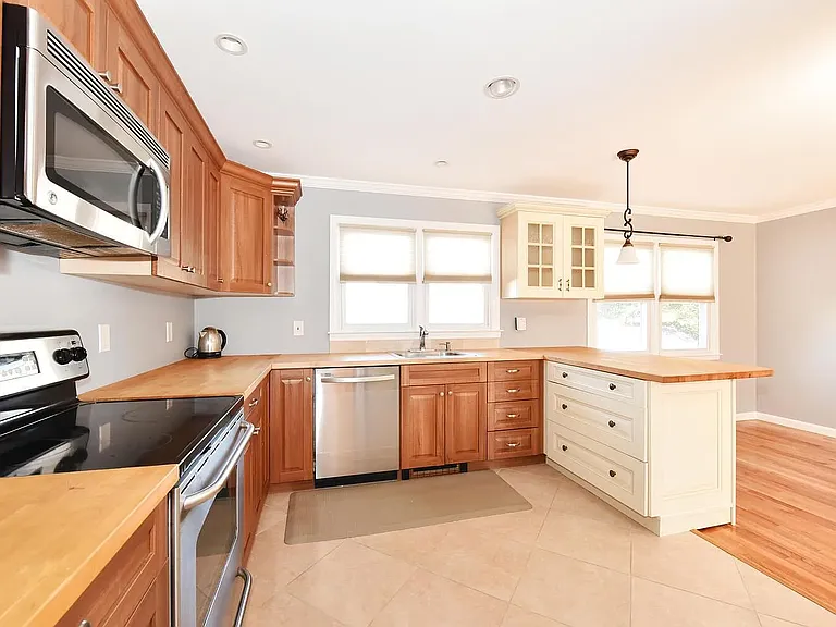 6 Milburn St — Photo 2