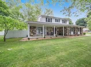 2717 Ridgeview Dr, Kalamazoo, MI 49008