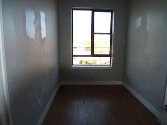 Rented by Joel Weisz, LREB