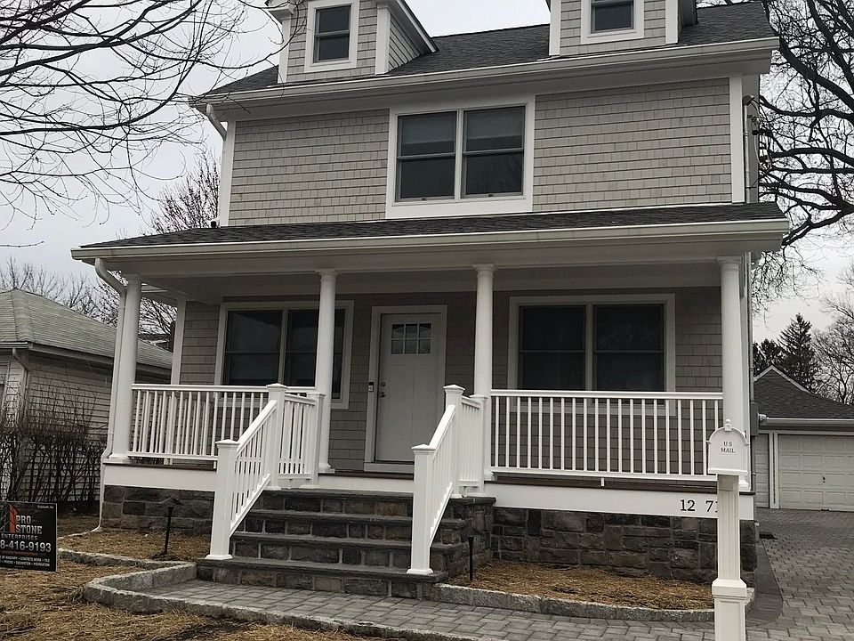 2nd image of 12-71 12th St #1X