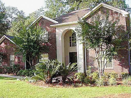 1st image of 417 Holly Hill Ct