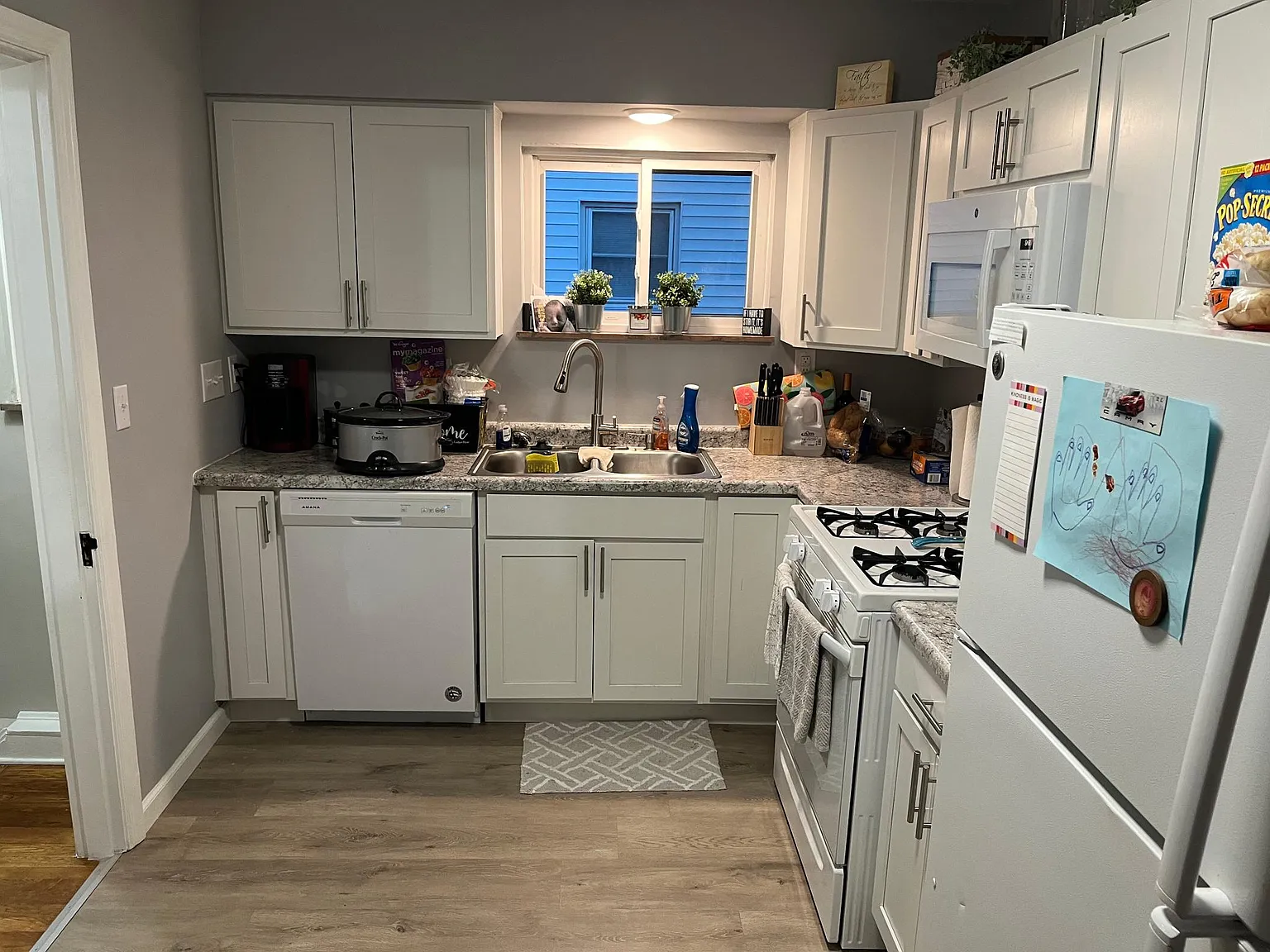 4131 Oakwood Ave — Photo 4