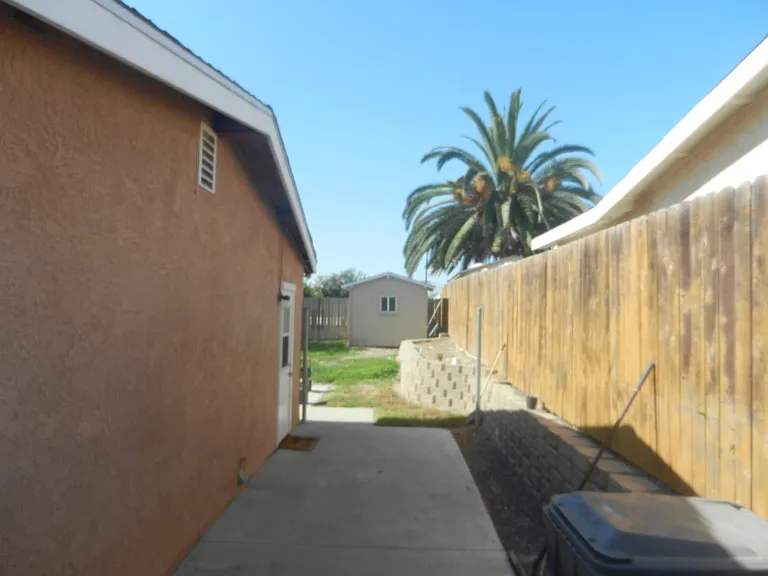 4189 Thomas St — Photo 6