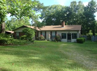 5 Ellzey Rd, Ellisville, MS 39437
