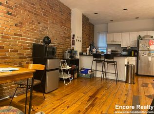 224 Hemenway St #2, Boston, MA 02115